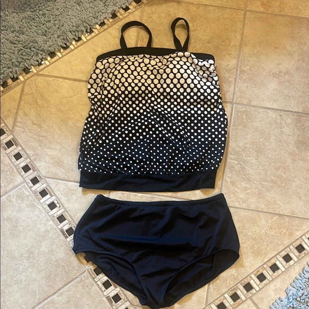 Black and White Polka Dot Tankini Set Maxine of Hollywood Plus Size - Picture 1 of 15
